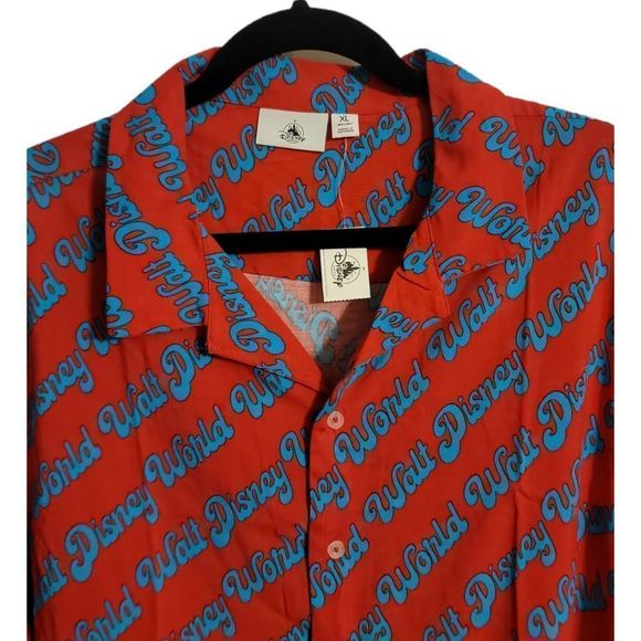 Men’s Walt Disney World Retro Hawaiian Camp Shirt XL NWT - Picture 1 of 3